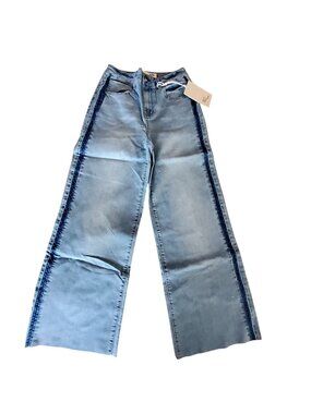 1822 Denim Womens Light Wash Skinny Jeans Size 2/26 With Stretch Cotton Blend